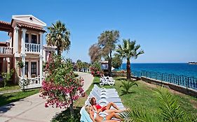 Club Tarhan Beach